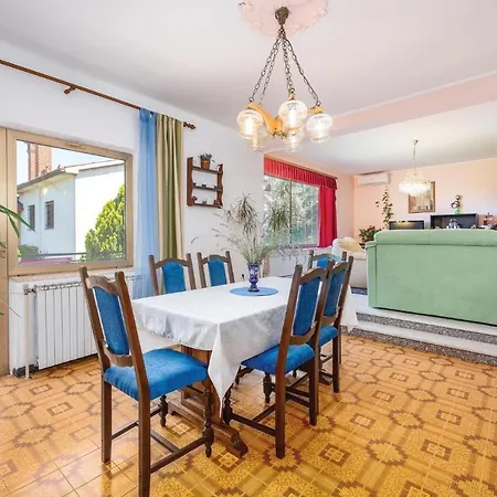 Beautiful In With Wifi Apartment