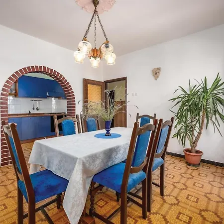 Apartment Beautiful In With Wifi Modrusani