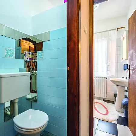 Beautiful In With Wifi Apartment Modrusani